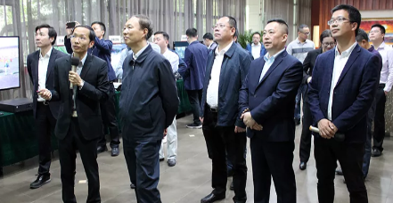 江苏省副省长马秋林一行莅临亚游集团ag8集团调研考察