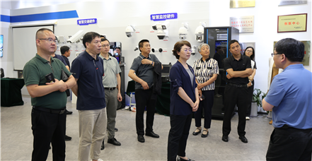 山西省运城市稷山县委副书记、县长王润一行莅临亚游集团ag8集团考察